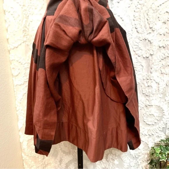 BANANA REPUBLIC fit and flare skirt in rust brown w/black graphic design- 6 - Picture 9 of 11